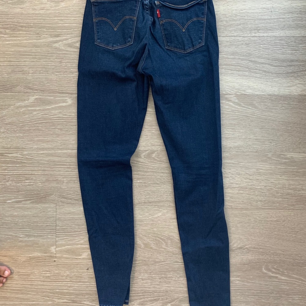 Levi 710 Super Skinny Jeans Size 26
